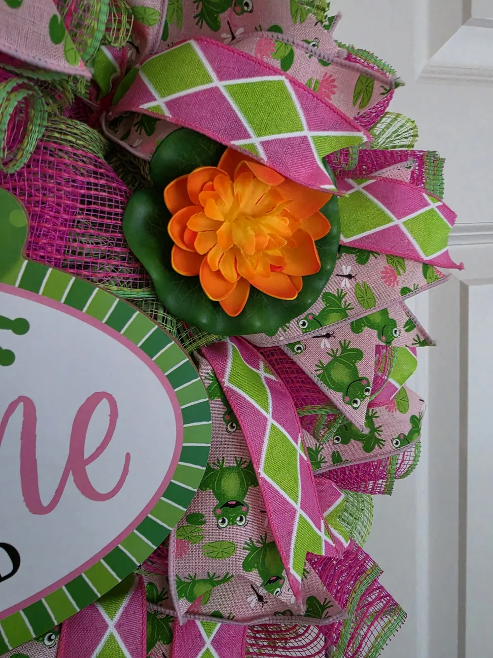 Welcome Frog 'To Our Pad' Spring Wreath - Pink & Green